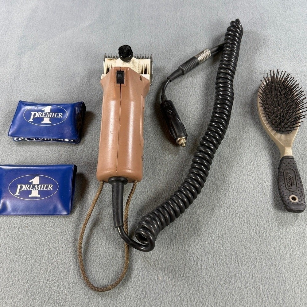 Lister Showman 12V Livestock Shearing Clippers Horse Cattle Set Blades Brush